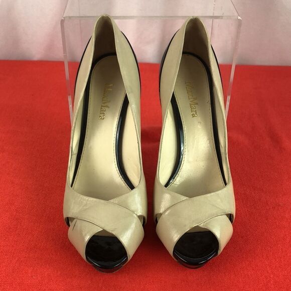 Max Mara Tan w Patent Cross Front Pumps - Picture 2 of 4
